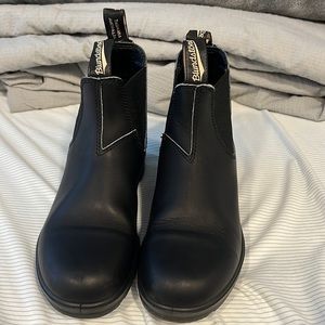 Blundstone black boots